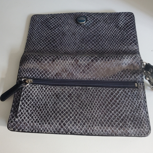 Coach wristlet - Picture 9 of 9